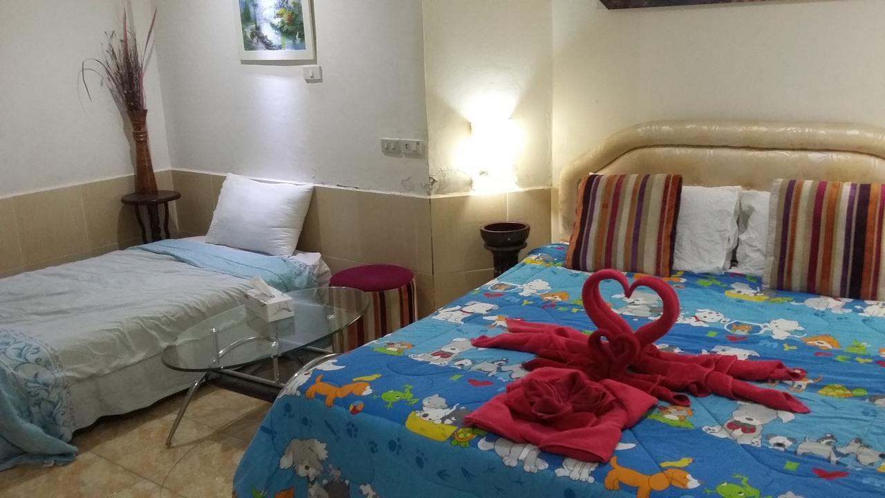 Jasmin Guest House Pattaya Extérieur photo