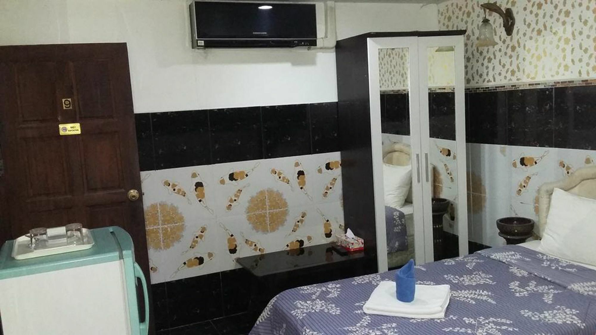 Jasmin Guest House Pattaya Extérieur photo